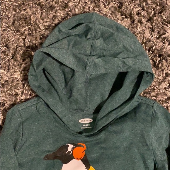 Old Navy Long Sleeve Tee - Picture 4 of 5